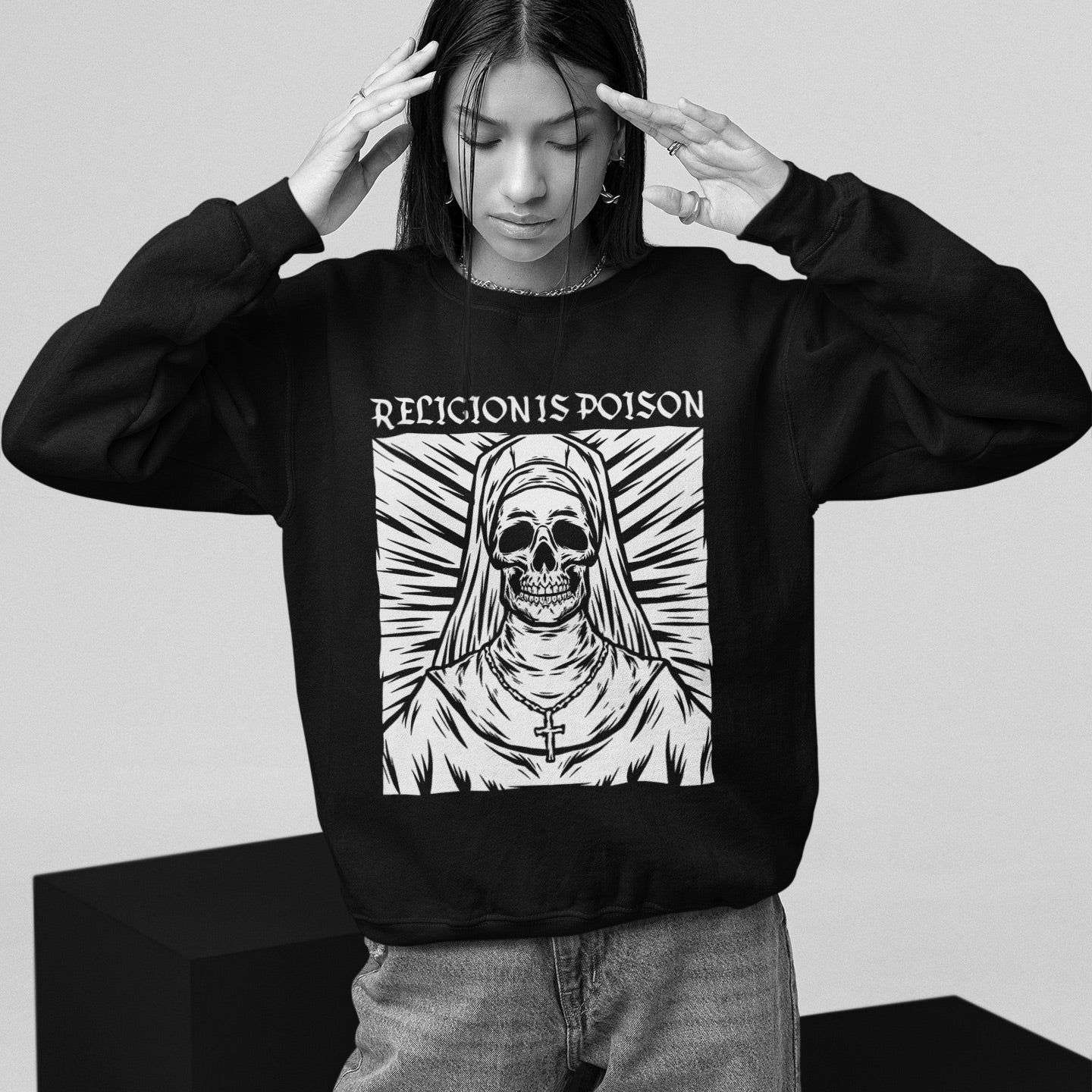 Religion Is Poison Girocollo unisex 